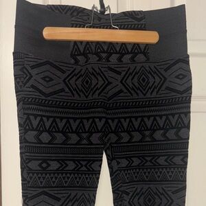Boom Boom Jeans Black velvet and Gray Patterned Leggings